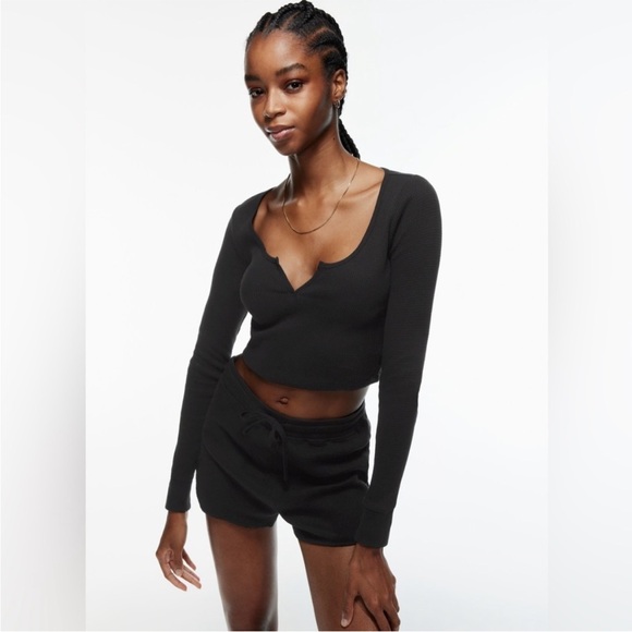 TNA Waffle Scoopneck longsleeve cropped tee - Picture 9 of 10